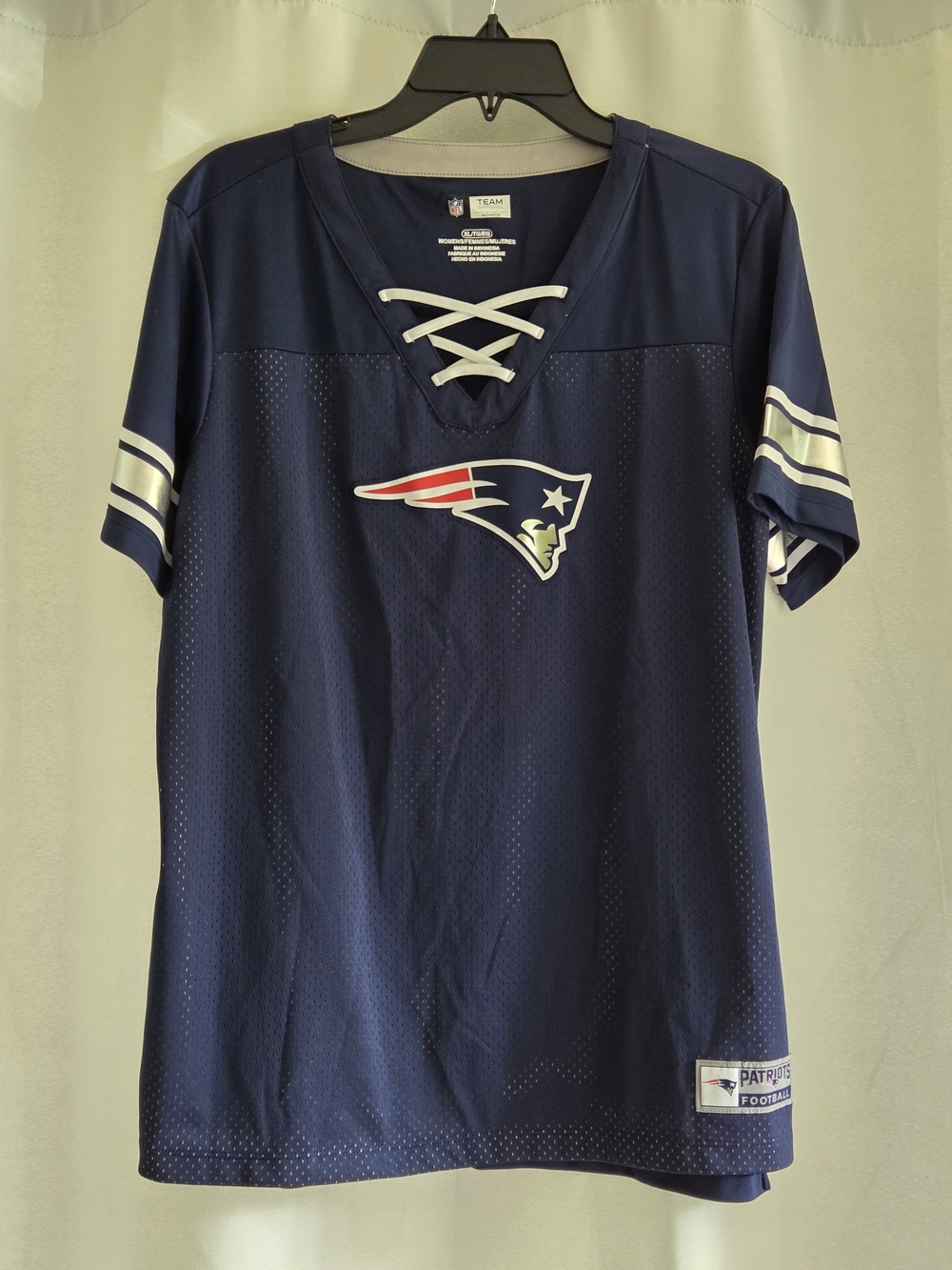 NFL Team Apparel New England Patriots Women's XL Lace-Up Mesh Jersey T-Shirt